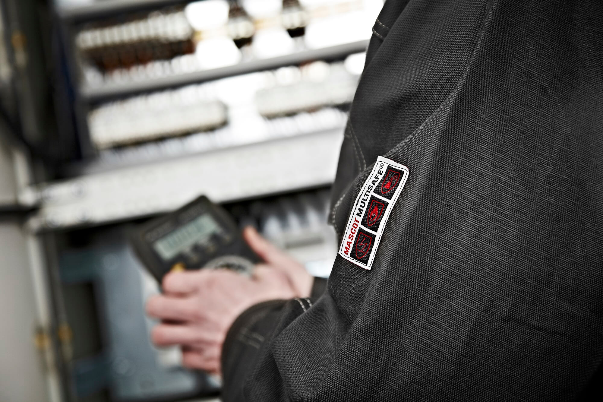 4CCDF5BE61A440E583BACA9CC36B4328-de