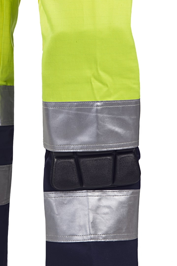 022V_049_N2_PF9_LEG210