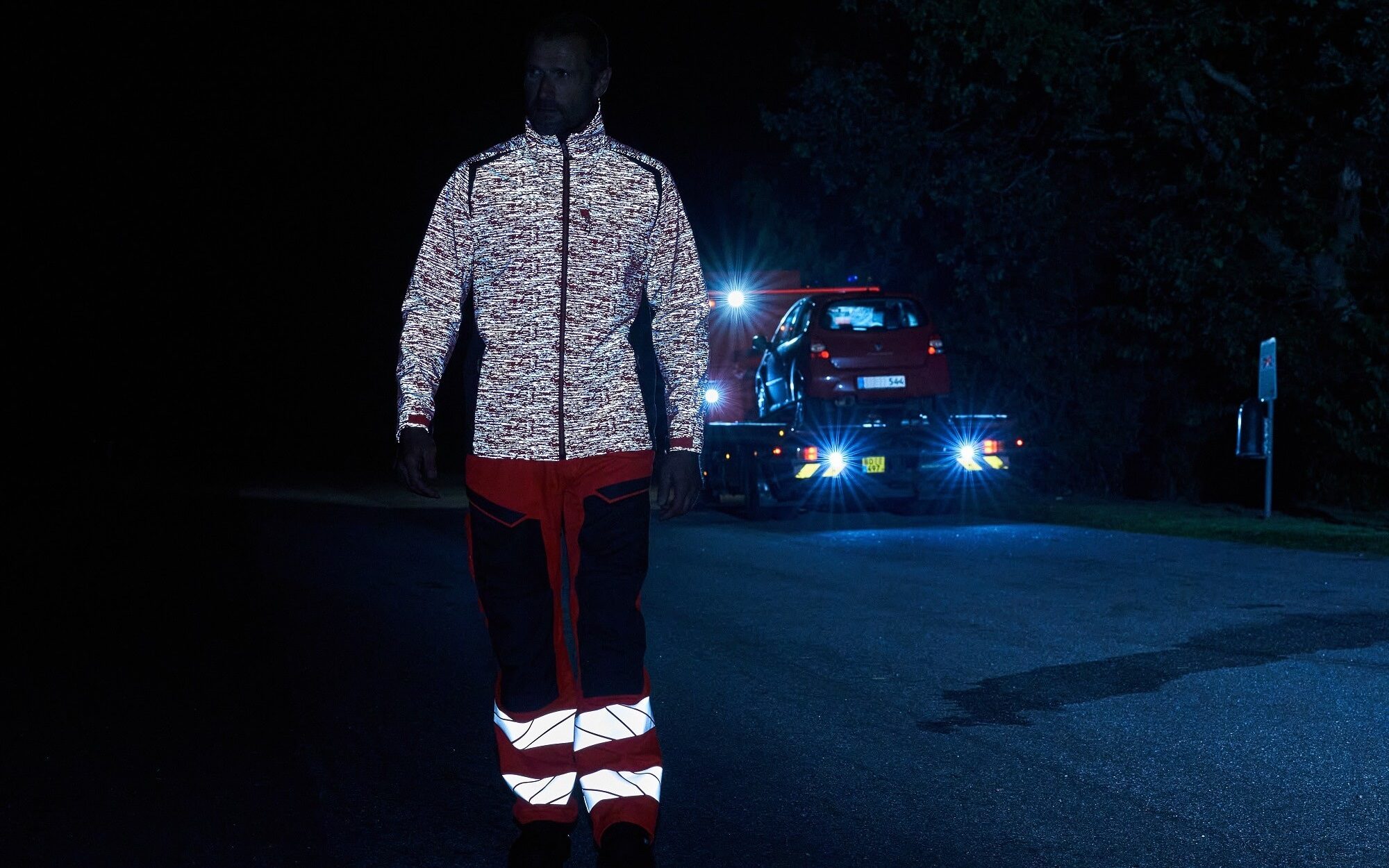 1BBC8D5C264F44E3A51F8274D02F72F4-de